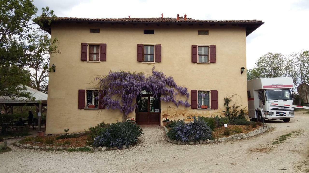 Agriturismo Montevecchio Isolani Monte San Pietro Ngoại thất bức ảnh